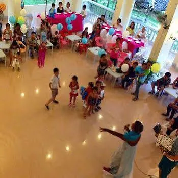Blue Pot Family Hotel