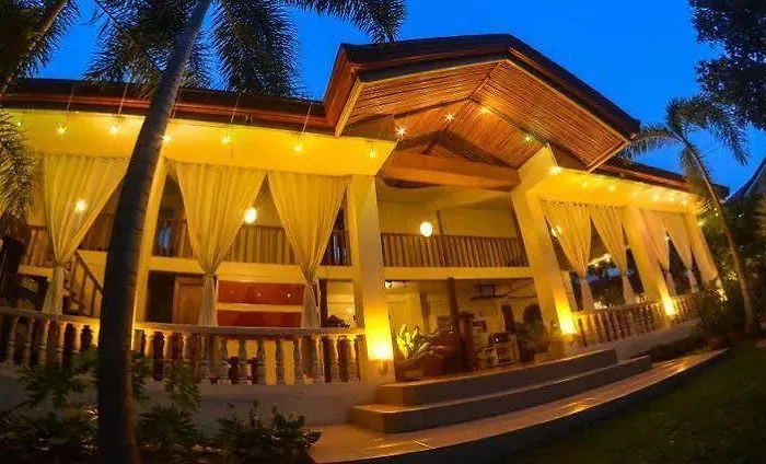 Blue Pot Family Hotel